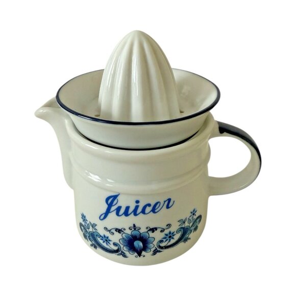 Small Vintage Juicer Ceramic Porcelain Blue White Teapot Spout Lemon Lime - Picture 1 of 11
